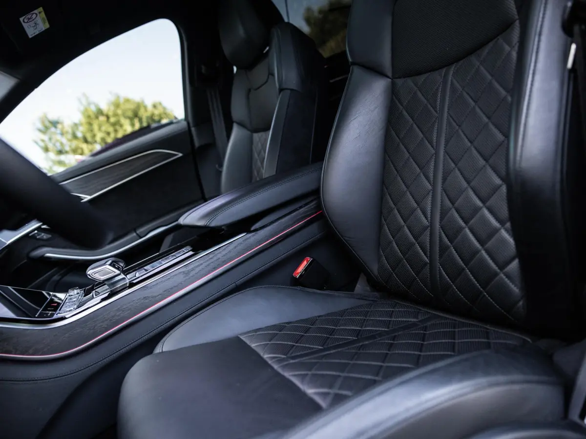 60 TFSI e quattro 462 PK | S-line l Adaptive Cruise Control l Panoramadak l Bang & Olufsen Premium 3D l Elektr. voorstoelen geheugen l Stoelventilatie/massage voorin l Head-up display l 360 