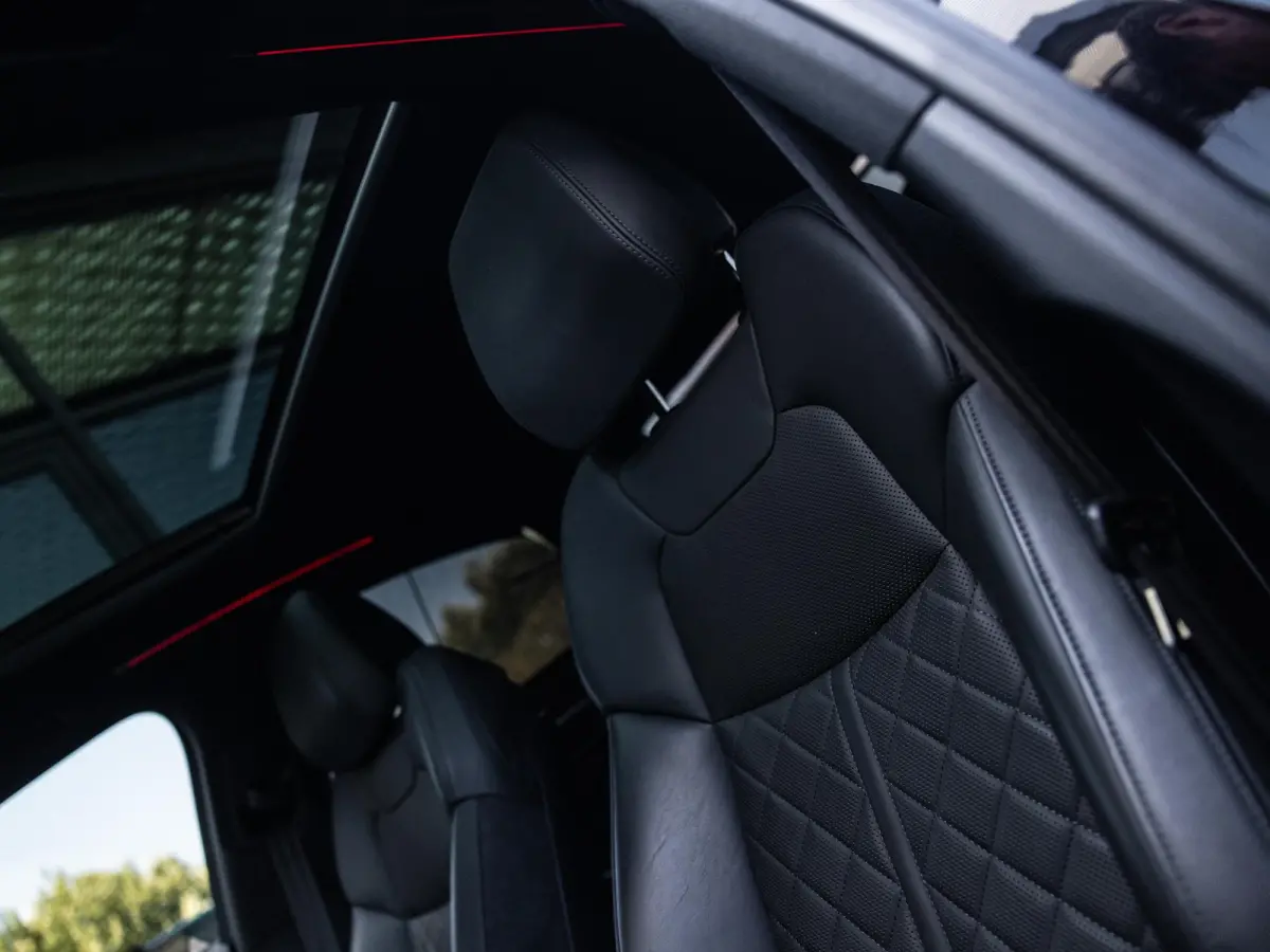 60 TFSI e quattro 462 PK | S-line l Adaptive Cruise Control l Panoramadak l Bang & Olufsen Premium 3D l Elektr. voorstoelen geheugen l Stoelventilatie/massage voorin l Head-up display l 360 