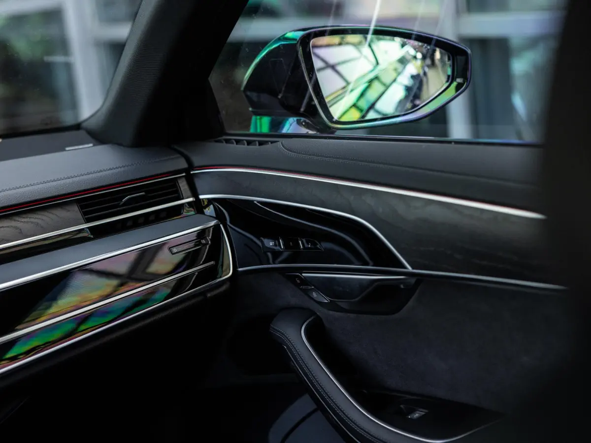 60 TFSI e quattro 462 PK | S-line l Adaptive Cruise Control l Panoramadak l Bang & Olufsen Premium 3D l Elektr. voorstoelen geheugen l Stoelventilatie/massage voorin l Head-up display l 360 