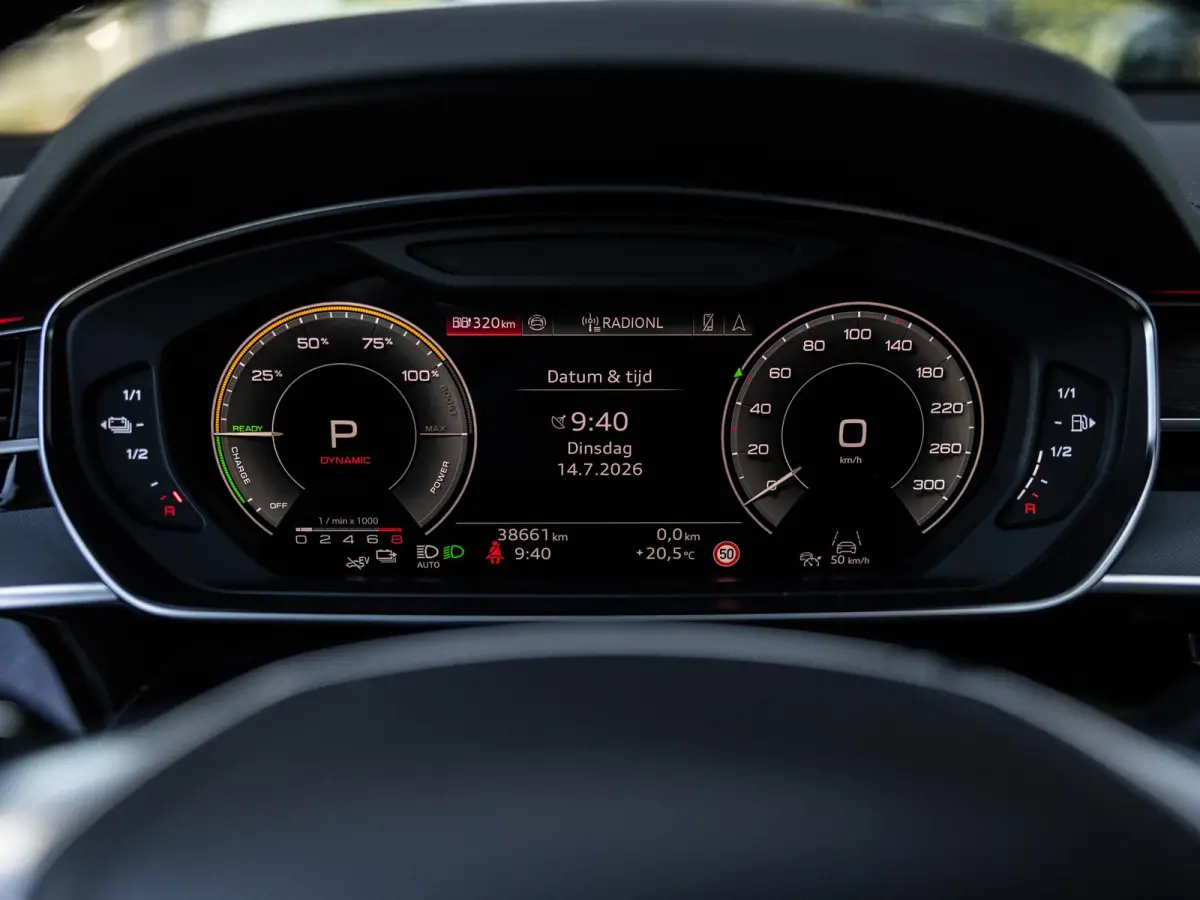 60 TFSI e quattro 462 PK | S-line l Adaptive Cruise Control l Panoramadak l Bang & Olufsen Premium 3D l Elektr. voorstoelen geheugen l Stoelventilatie/massage voorin l Head-up display l 360 