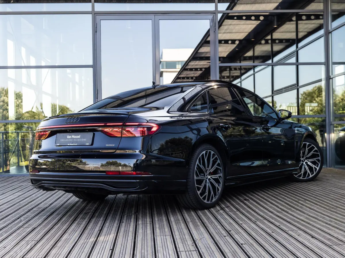 60 TFSI e quattro 462 PK | S-line l Adaptive Cruise Control l Panoramadak l Bang & Olufsen Premium 3D l Elektr. voorstoelen geheugen l Stoelventilatie/massage voorin l Head-up display l 360 