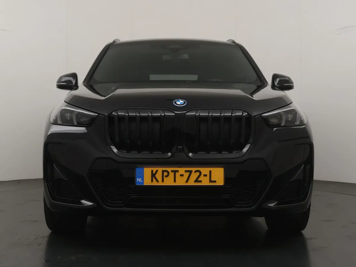 xDrive30e | M-Sport Pro | SoH 100% | Head-Up | Panoramadak | Trekhaak | Adaptive Cruise | Harman Kardon | Comfort Access | Elektrische Stoelen |