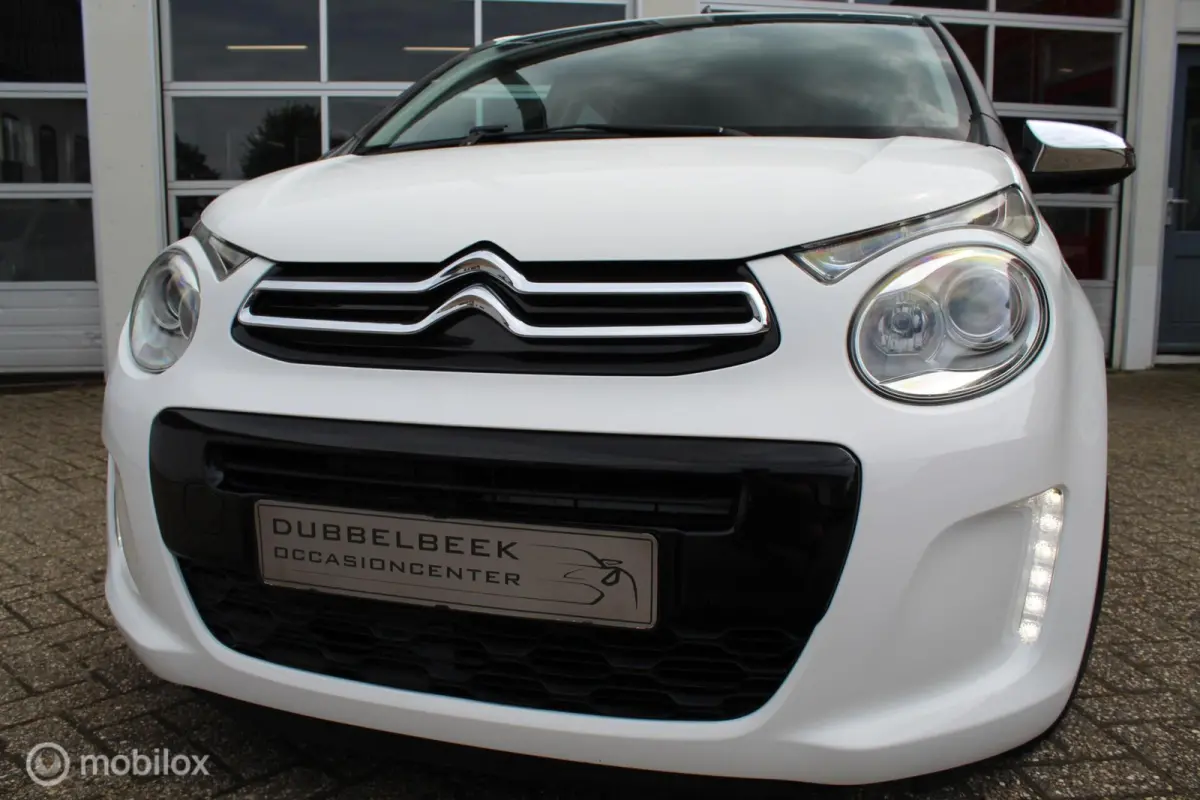 1.0-12V VTi 69PK *5-DEURS* *Nieuw Model* *Shine/Allure* *AUTOMAAT* *AIRCONDITIONING* *LEDVERLICHTING* *GROOT ORIGINEEL ENTERTAINMENTSCHERM* *ACHTERUITRIJCAMERA* *BLUETOOTH MEDIA INTERFACE/ST