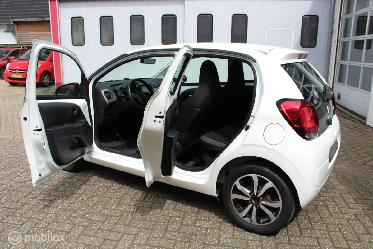 1.0-12V VTi 69PK *5-DEURS* *Nieuw Model* *Shine/Allure* *AUTOMAAT* *AIRCONDITIONING* *LEDVERLICHTING* *GROOT ORIGINEEL ENTERTAINMENTSCHERM* *ACHTERUITRIJCAMERA* *BLUETOOTH MEDIA INTERFACE/ST