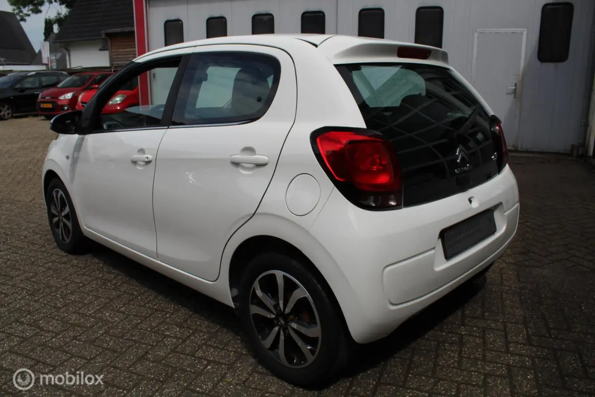 1.0-12V VTi 69PK *5-DEURS* *Nieuw Model* *Shine/Allure* *AUTOMAAT* *AIRCONDITIONING* *LEDVERLICHTING* *GROOT ORIGINEEL ENTERTAINMENTSCHERM* *ACHTERUITRIJCAMERA* *BLUETOOTH MEDIA INTERFACE/ST