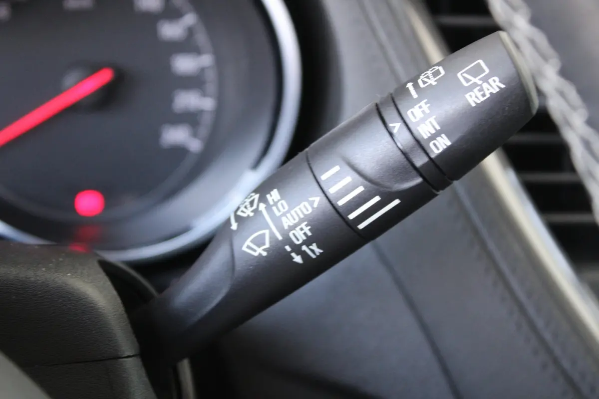 1.2 Turbo Innovation | Afneembare trekhaak | 360 camera | Elektrische achterklep | Climate control |
