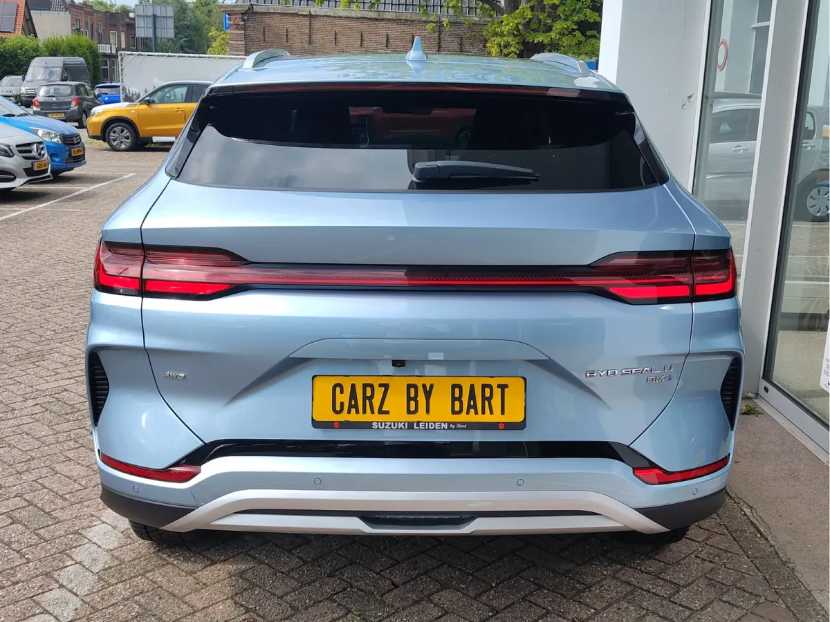 1.5 T DM-i AWD DESIGN Sunroof | 4x4 | Leder | HUD | 360 Camera