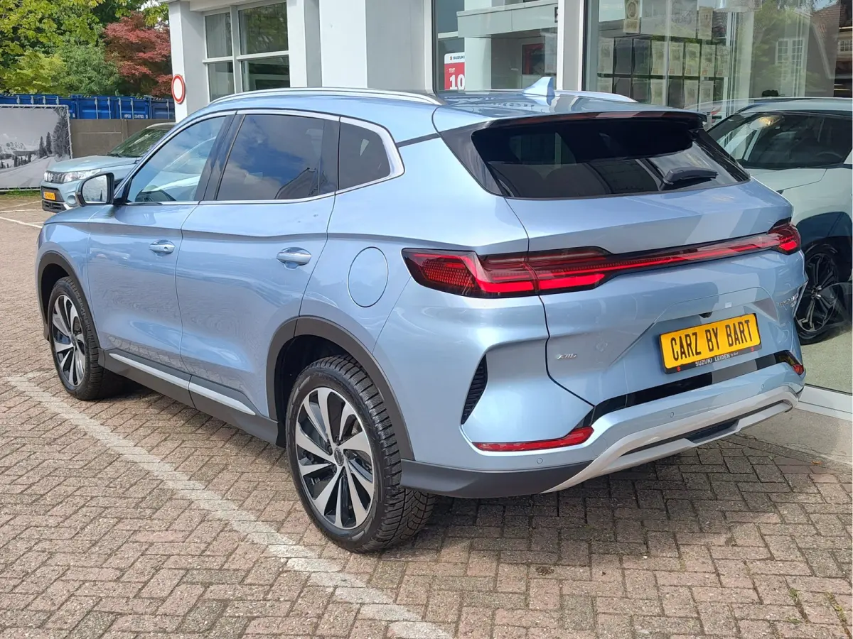 1.5 T DM-i AWD DESIGN Sunroof | 4x4 | Leder | HUD | 360 Camera