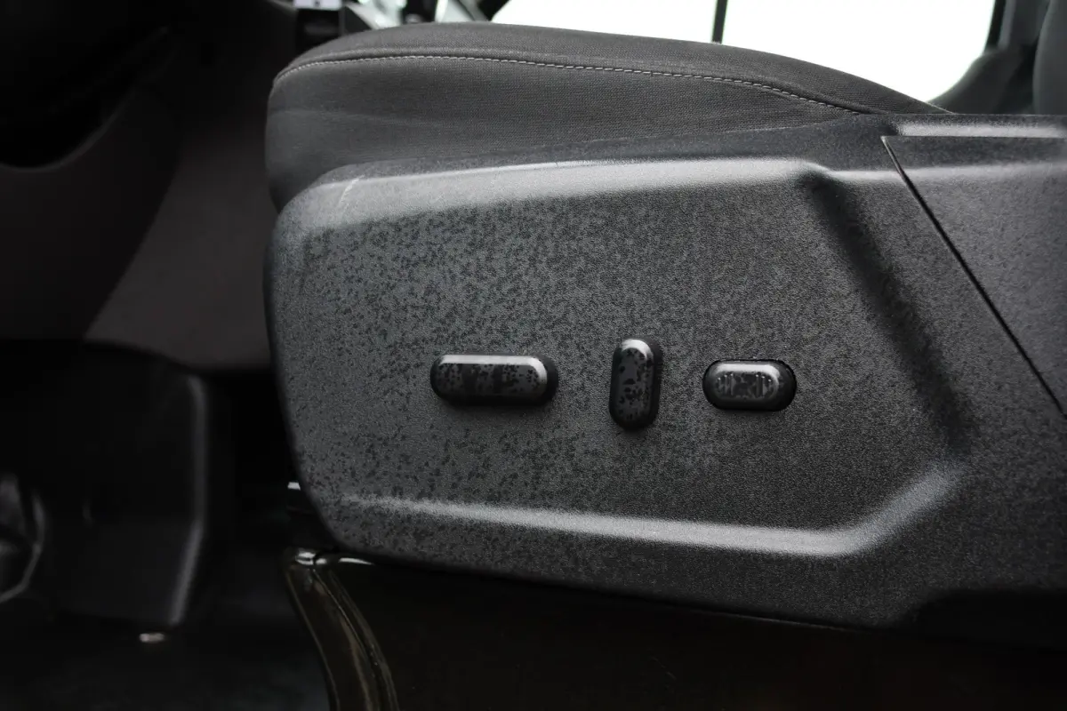 350 2.0 TDCI L3H2 Limited PB Edition Camera, Cruise, Carplay, Xenon, Automaat, 185pk, Stoelverwarming, Trekhaak, Sensoren, Uniek!