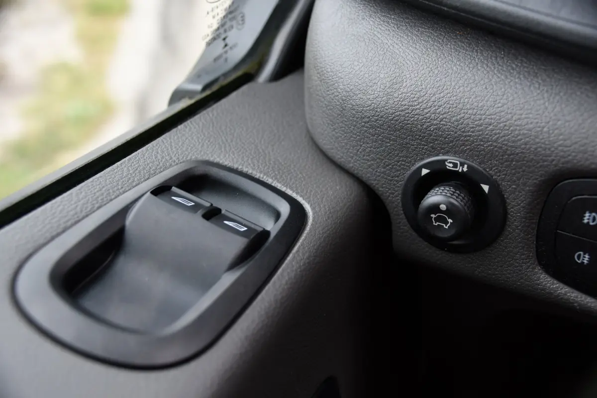 350 2.0 TDCI L3H2 Limited PB Edition Camera, Cruise, Carplay, Xenon, Automaat, 185pk, Stoelverwarming, Trekhaak, Sensoren, Uniek!