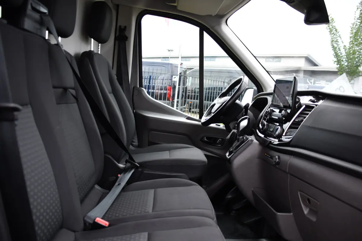 350 2.0 TDCI L3H2 Limited PB Edition Camera, Cruise, Carplay, Xenon, Automaat, 185pk, Stoelverwarming, Trekhaak, Sensoren, Uniek!
