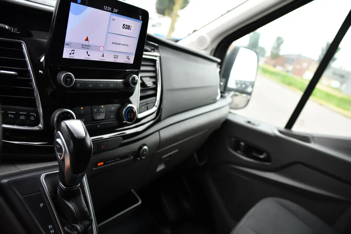 350 2.0 TDCI L3H2 Limited PB Edition Camera, Cruise, Carplay, Xenon, Automaat, 185pk, Stoelverwarming, Trekhaak, Sensoren, Uniek!