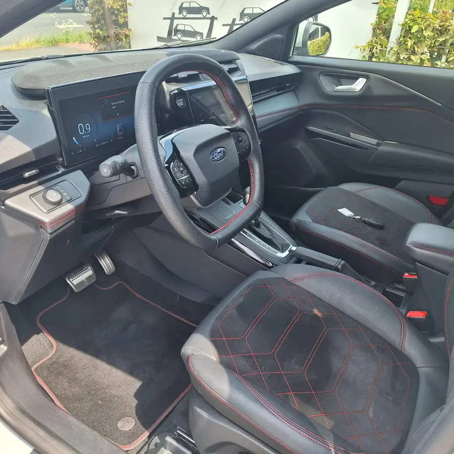 1.0 EcoBoost ST-Line X Facelift! | Automaat | Adaptive Cruise Control | 360" Camera | Elekt Achterklep | BLIS | Draadloze Carplay/Android auto | B&O | Draadloos Laden |