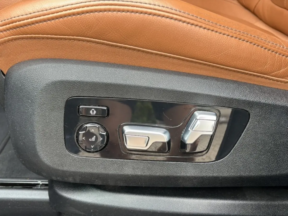 XDRIVE45E XLINE LEDER/PANO-DAK/360CAM/LUCHTVERING/ELEK-KLEP/STOELVERW