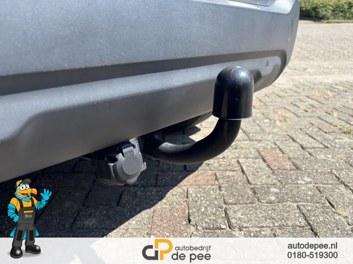 1.2 PureTech Shine GARANTIE/NW.DISTRI/CARPLAY/CLIMA/CRUISE/CAMERA/PDC/LICHTMETAAL/TREKHAAK rijklaarprijs!