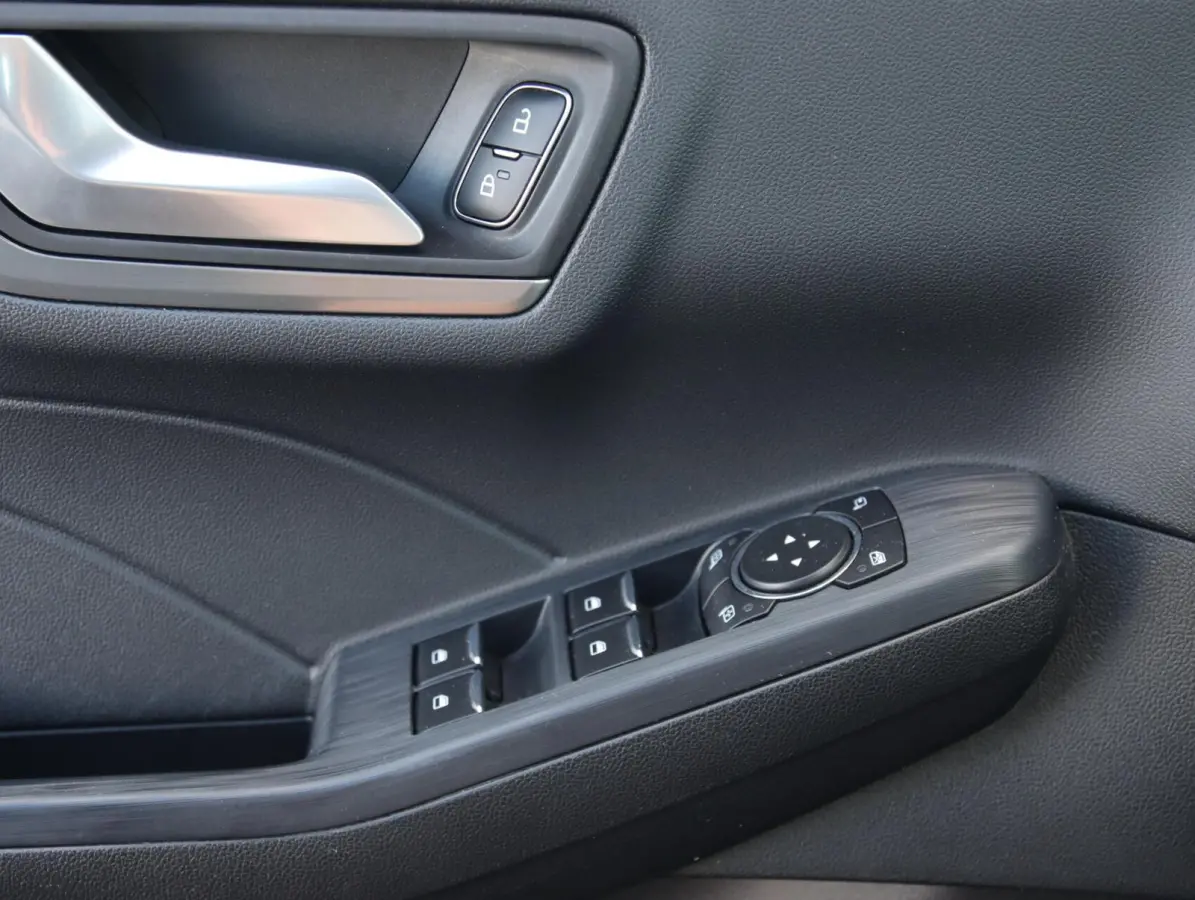 2.5 PHEV Titanium | SOH 89% | Elek. wegklapbare trekhaak