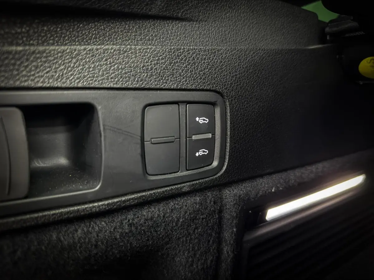 55 TFSI e S-Line Head-up | Keyless | Pano
