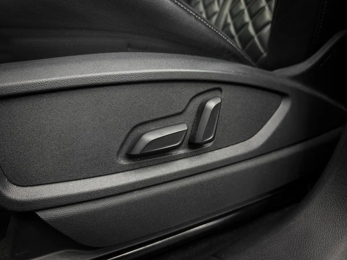 55 TFSI e S-Line Head-up | Keyless | Pano