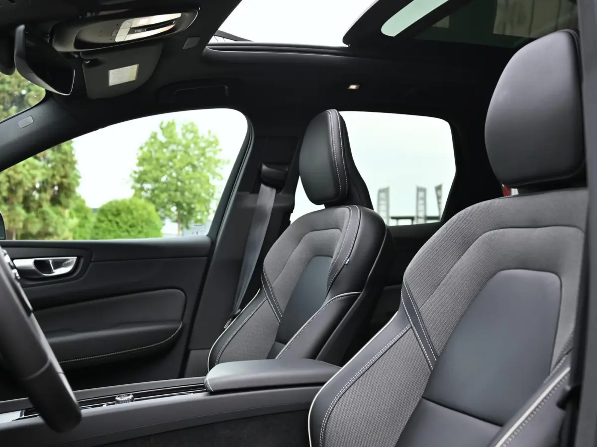 2.0 T6 R-Design AWD 398PK Long Range | Pano | Orrefors | 360 | Harmon Kardon | Keyless | ACC | Stoelverwarming voor+achter | Memory | Leder | Carplay | Trekhaak | Stuurwielverwarming | Digit