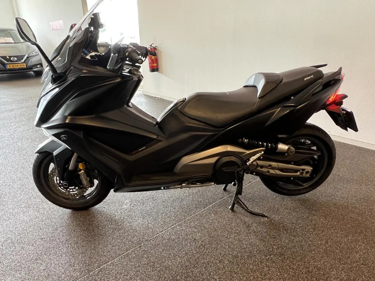 Scooter BEENKLEED, ALARM, NOEDOO SYSTEEM