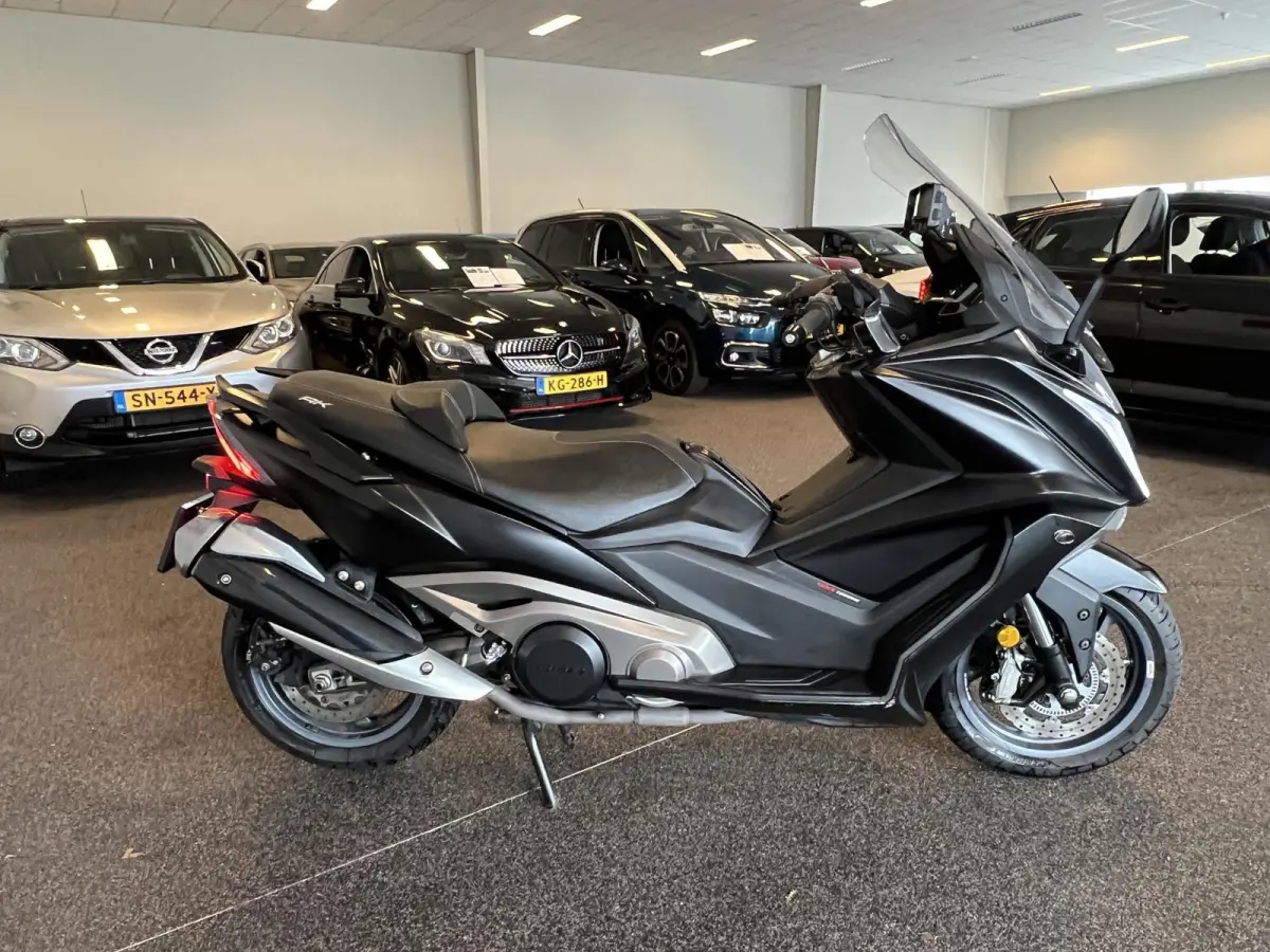 Scooter BEENKLEED, ALARM, NOEDOO SYSTEEM