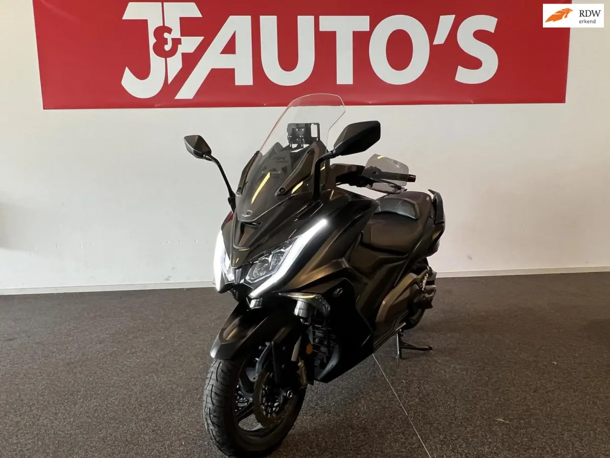Kymco AK 550i leasen