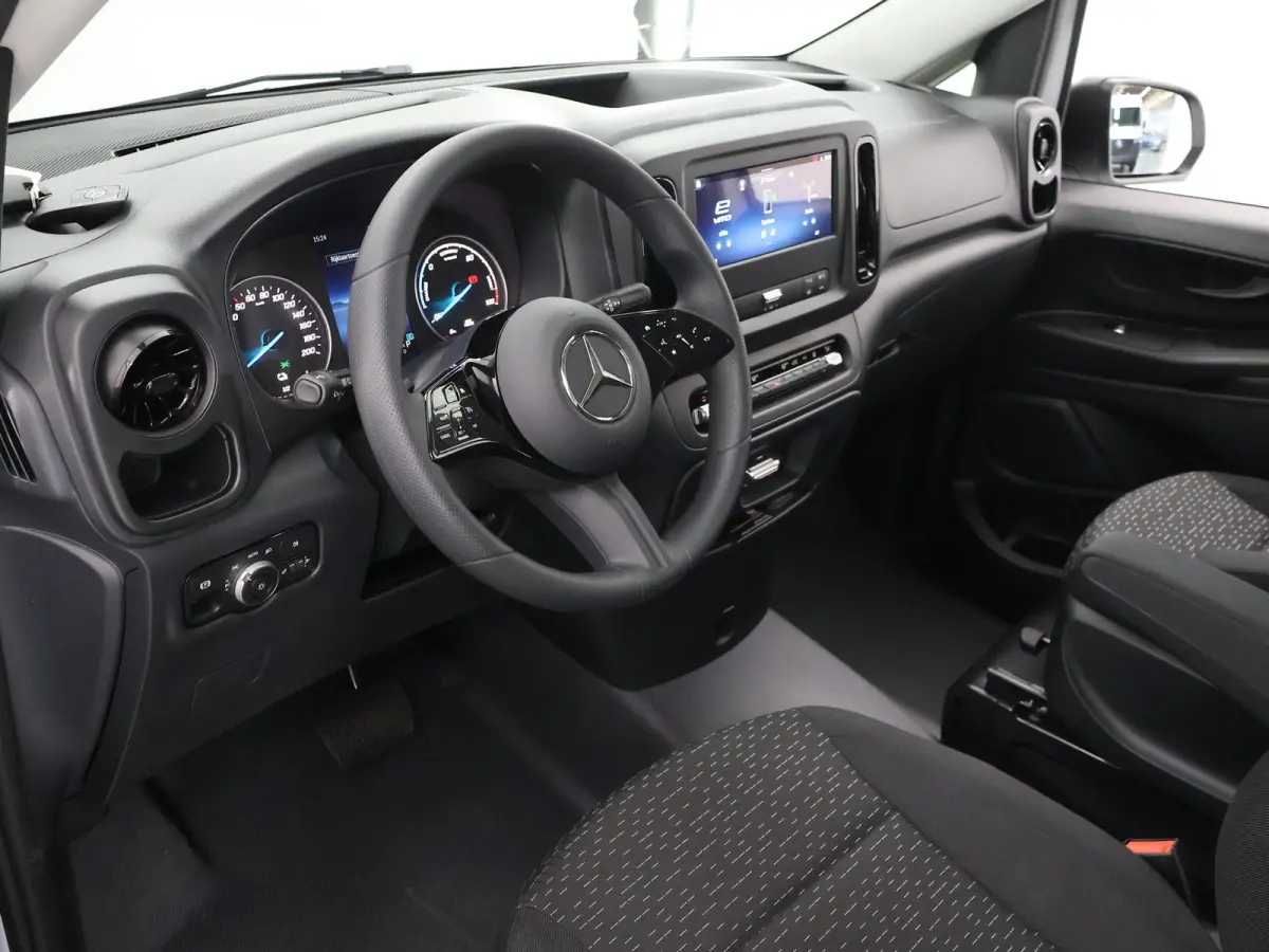 129 PRO L2 90 kWh | Snelladen 110 KWh | Parkeerpakket | Comfortbestuurdersstoel | Dodehoekassistent | Navigatie | 360KM range |