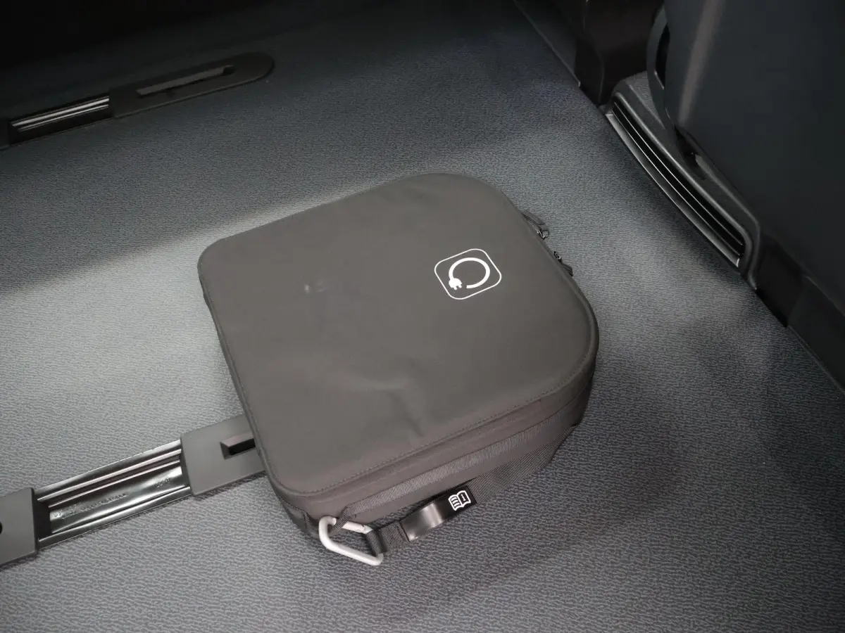 129 PRO L2 90 kWh | Snelladen 110 KWh | Parkeerpakket | Comfortbestuurdersstoel | Dodehoekassistent | Navigatie | 360KM range |