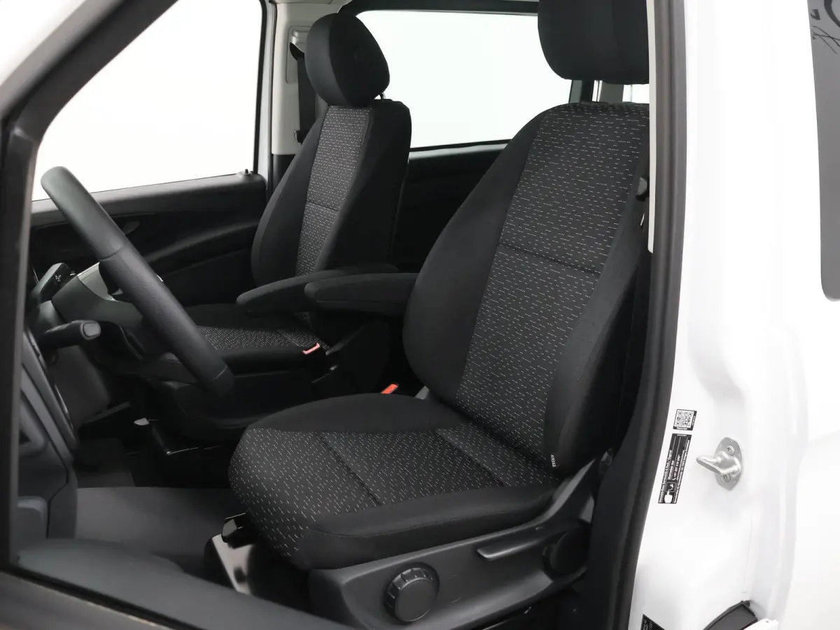 129 PRO L2 90 kWh | Snelladen 110 KWh | Parkeerpakket | Comfortbestuurdersstoel | Dodehoekassistent | Navigatie | 360KM range |