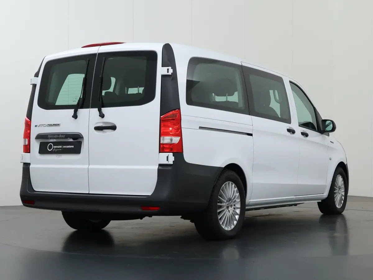 129 PRO L2 90 kWh | Snelladen 110 KWh | Parkeerpakket | Comfortbestuurdersstoel | Dodehoekassistent | Navigatie | 360KM range |