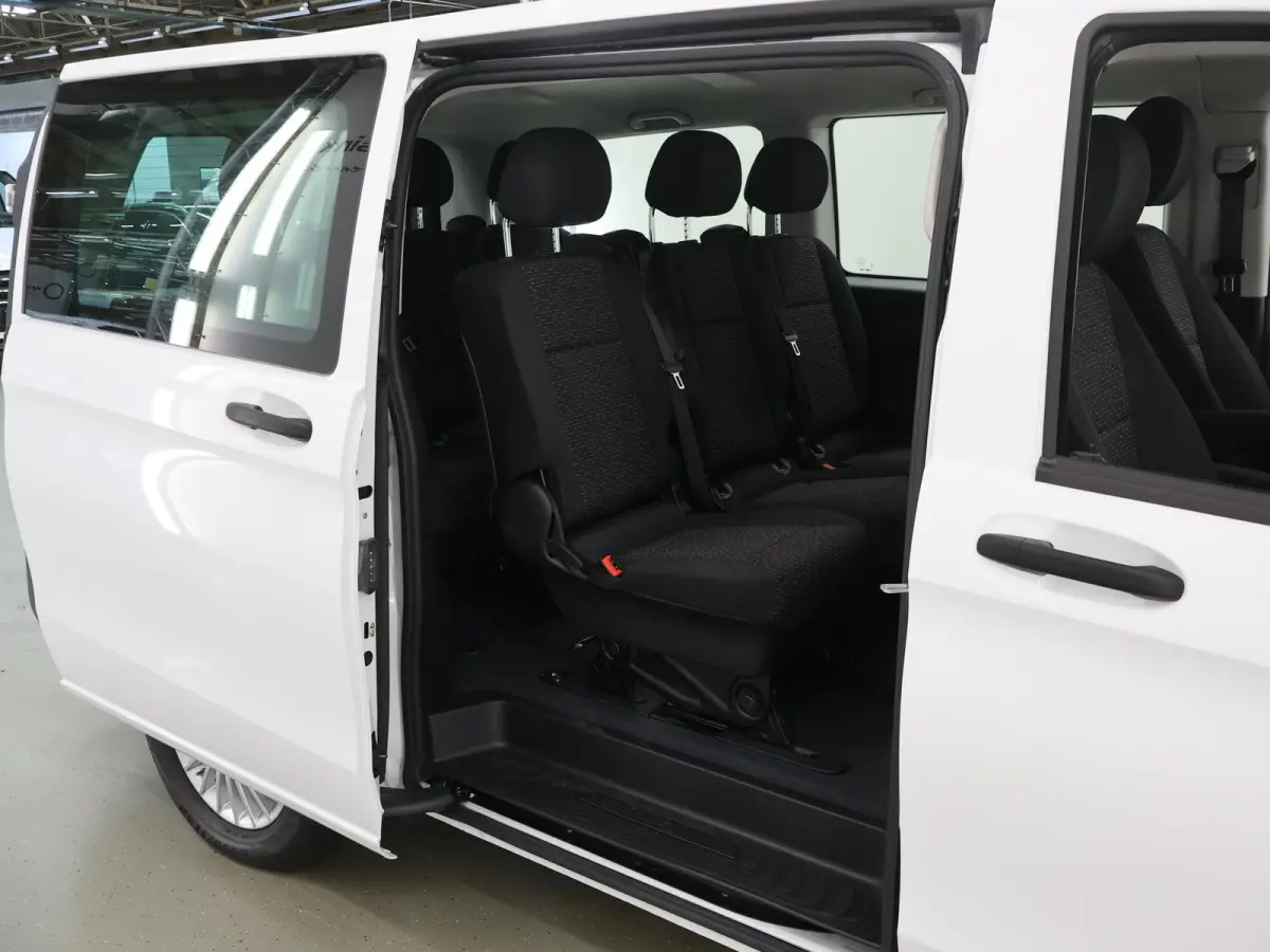 129 PRO L2 90 kWh | Snelladen 110 KWh | Parkeerpakket | Comfortbestuurdersstoel | Dodehoekassistent | Navigatie | 360KM range |