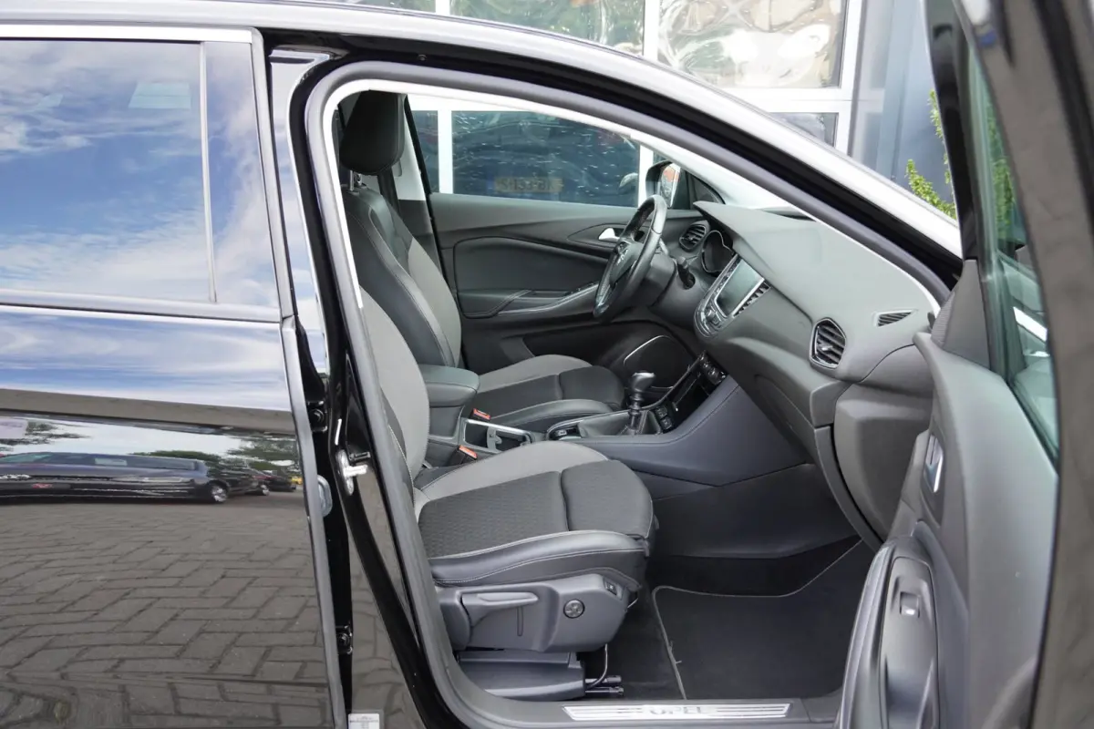 Opel Grandland X 2019 | Apple CarPlay & Android Auto | Trekhaak | Dodehoekdetectie | PDC