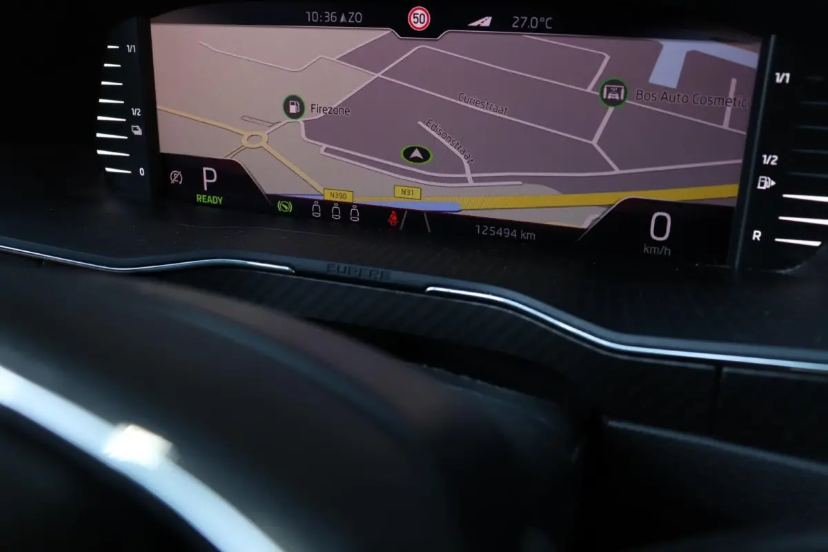 iV / 218 PK / DSG / Vol Opties! / Sportline / Black Edition / Virtual Cockpit / CANTON / 360 Camera / ACC / Trekhaak / 19"!