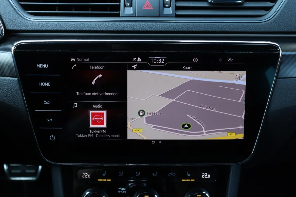 iV / 218 PK / DSG / Vol Opties! / Sportline / Black Edition / Virtual Cockpit / CANTON / 360 Camera / ACC / Trekhaak / 19"!
