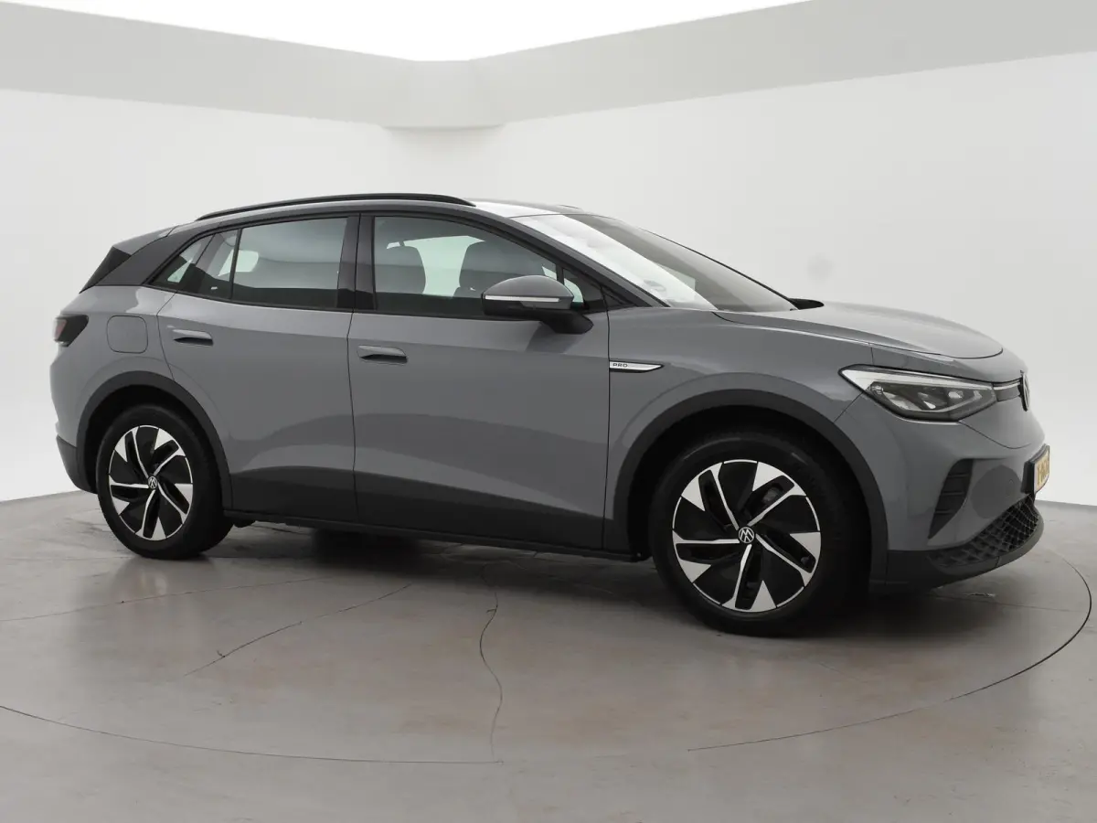 PRO 77 kWh 204 PK MOONSTONE GREY + CAMERA | ADAPTIVE CRUISE | SFEER | STOELVERWARMING