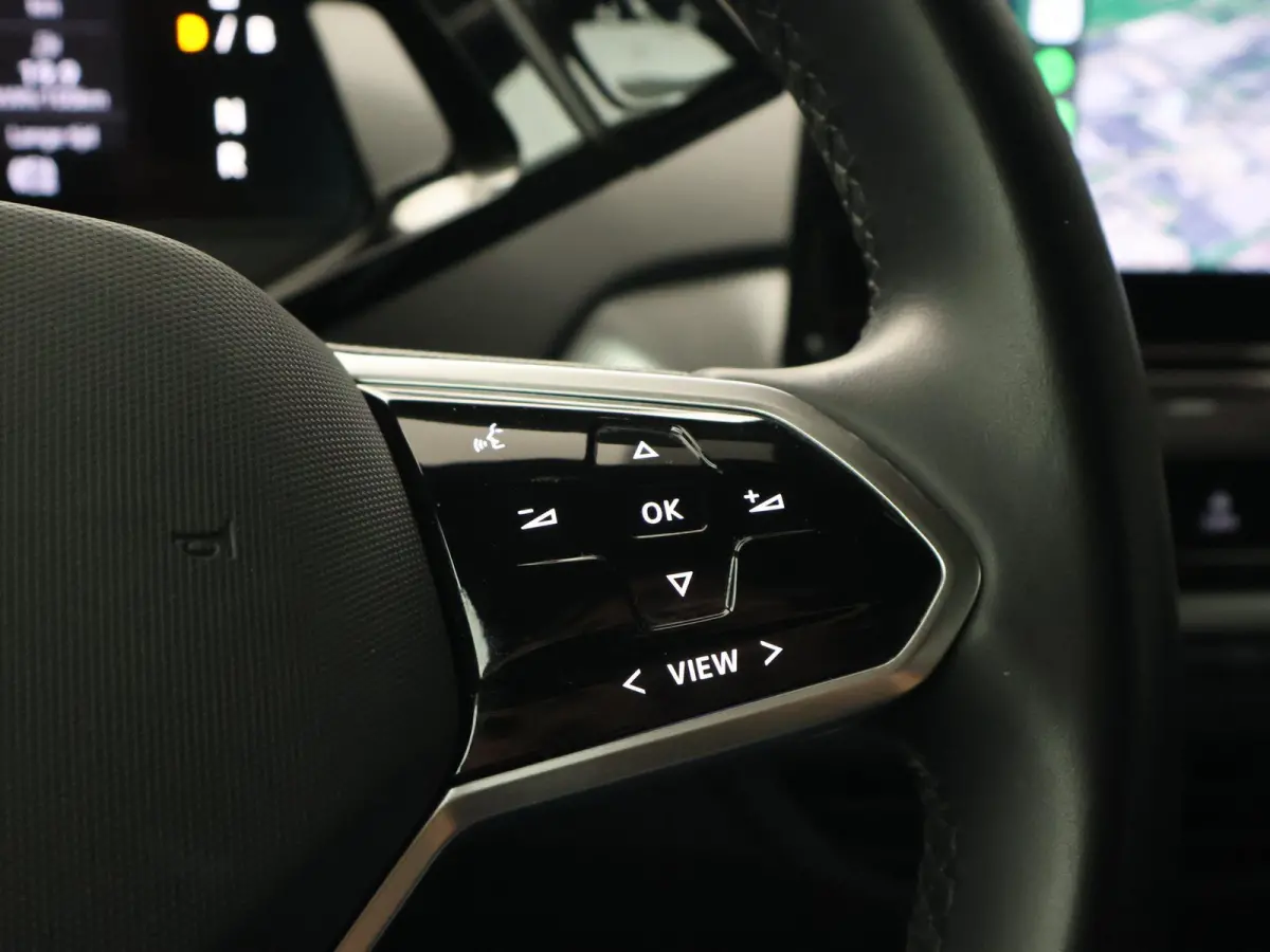 PRO 77 kWh 204 PK MOONSTONE GREY + CAMERA | ADAPTIVE CRUISE | SFEER | STOELVERWARMING
