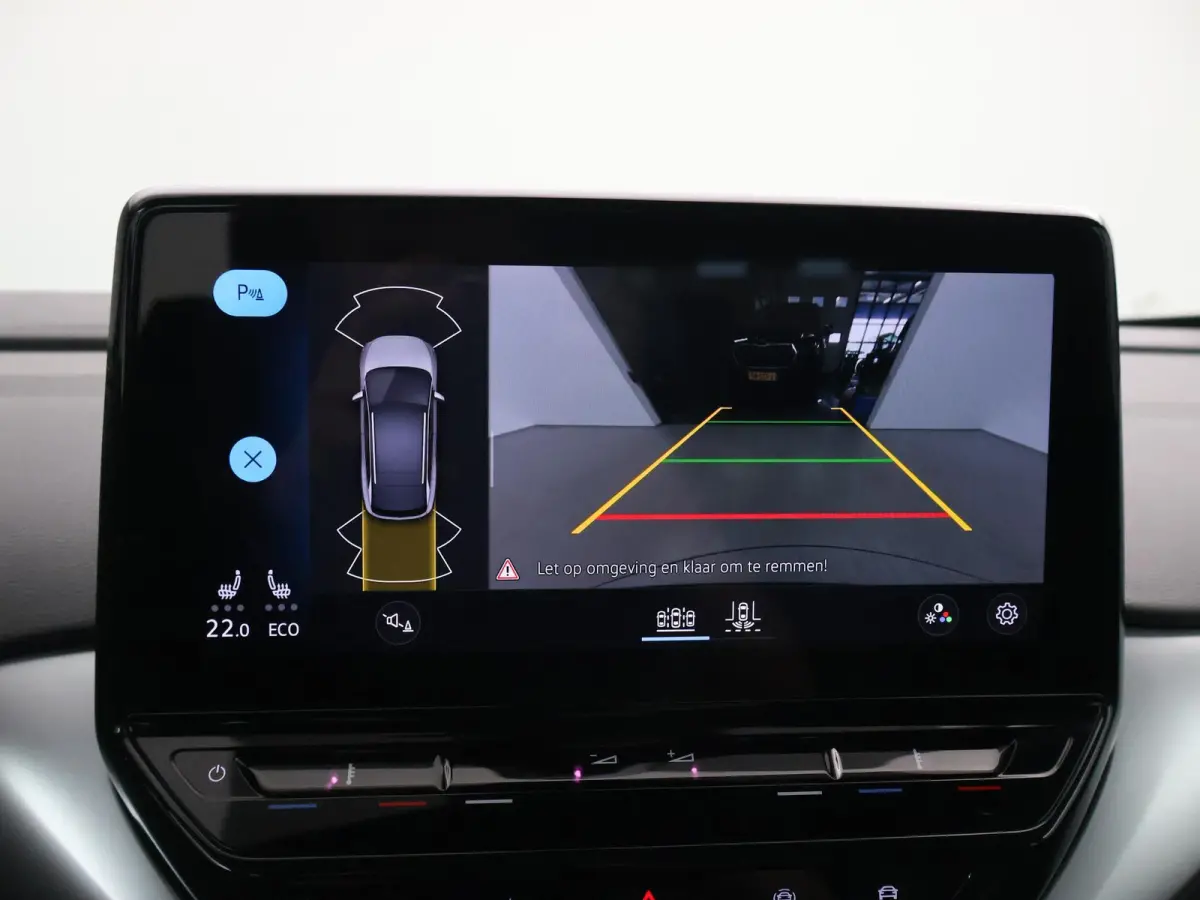 PRO 77 kWh 204 PK MOONSTONE GREY + CAMERA | ADAPTIVE CRUISE | SFEER | STOELVERWARMING