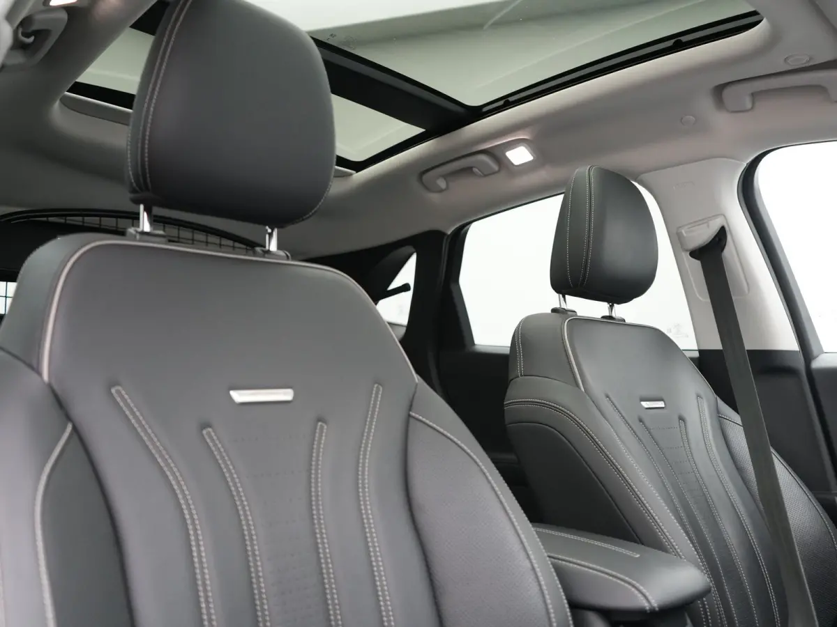 2.5 Vignale PHEV 225pk Dealer O.H. | Trekhaak Af Fabriek | Panodak | Adaptive Cruise | Head Up | Bang & Olufsen | 360 Camera | Lederen Comfortzetels Memory & Verwarmd | Keyless | Stuur Verwa