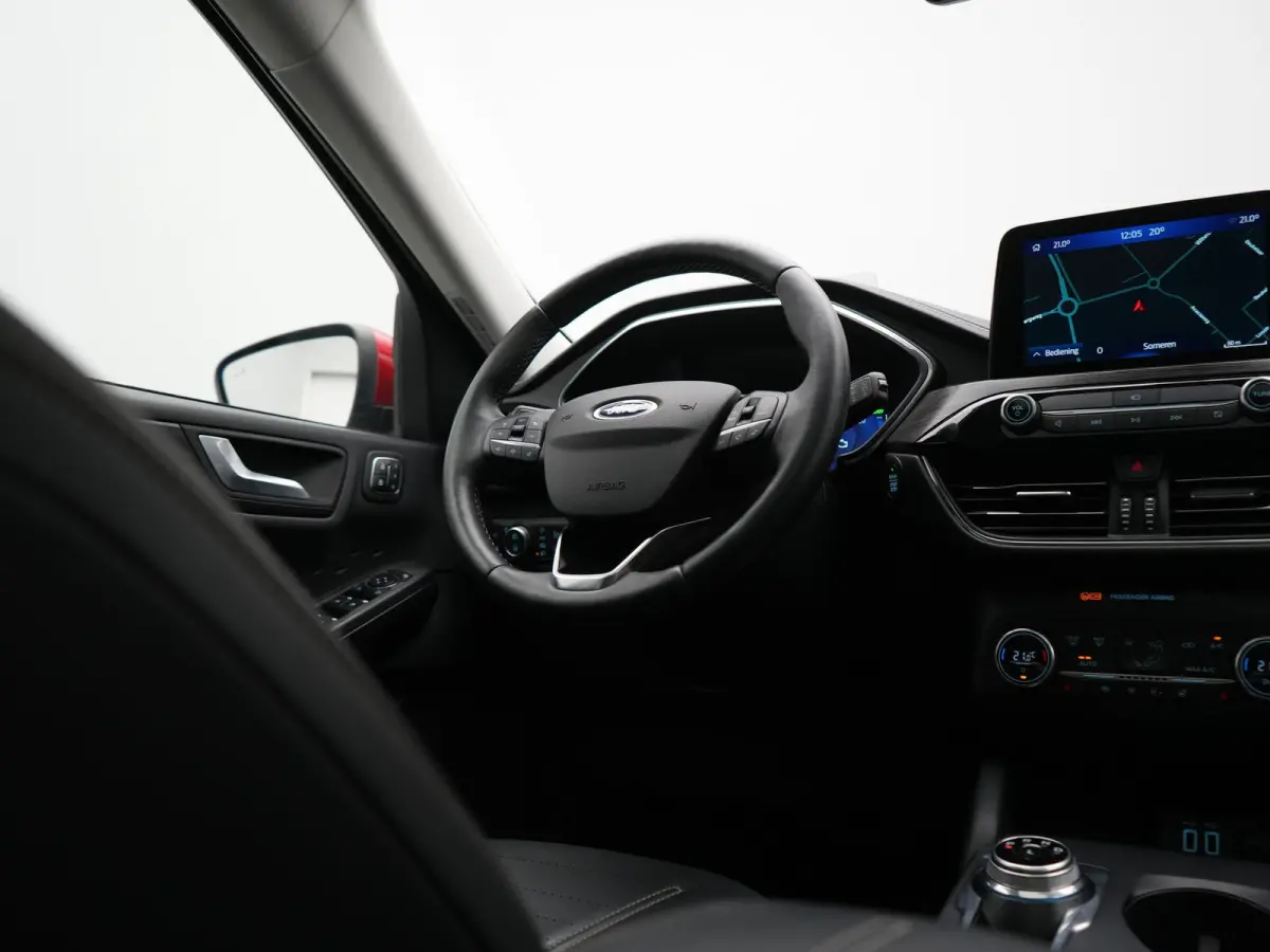 2.5 Vignale PHEV 225pk Dealer O.H. | Trekhaak Af Fabriek | Panodak | Adaptive Cruise | Head Up | Bang & Olufsen | 360 Camera | Lederen Comfortzetels Memory & Verwarmd | Keyless | Stuur Verwa