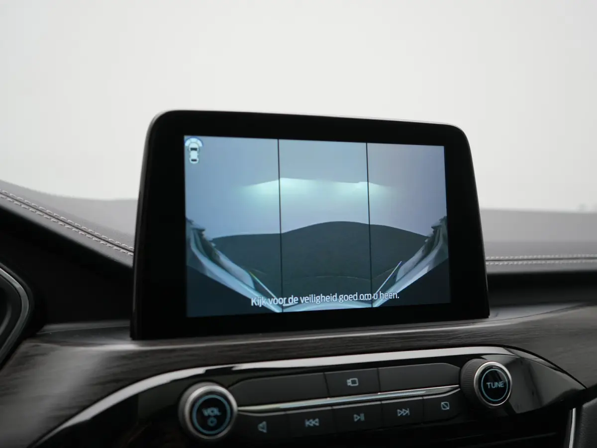 2.5 Vignale PHEV 225pk Dealer O.H. | Trekhaak Af Fabriek | Panodak | Adaptive Cruise | Head Up | Bang & Olufsen | 360 Camera | Lederen Comfortzetels Memory & Verwarmd | Keyless | Stuur Verwa