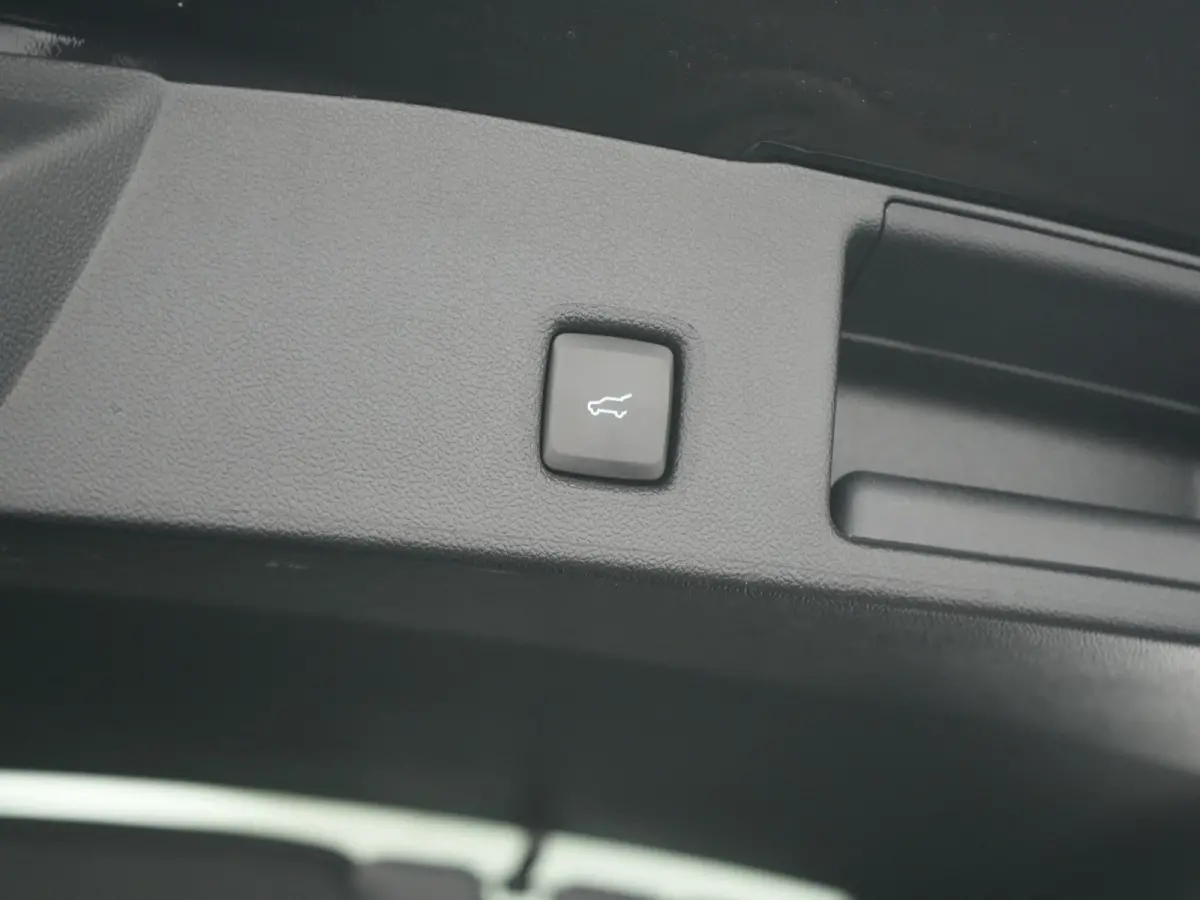 2.5 Vignale PHEV 225pk Dealer O.H. | Panodak | Adaptive Cruise | 360 Camera | Bang & Olufsen | Lederen Comfortzetels Memory & Verwarmd | Stuur Verwarmd | Keyless | Blis | Apple Carplay | Nav