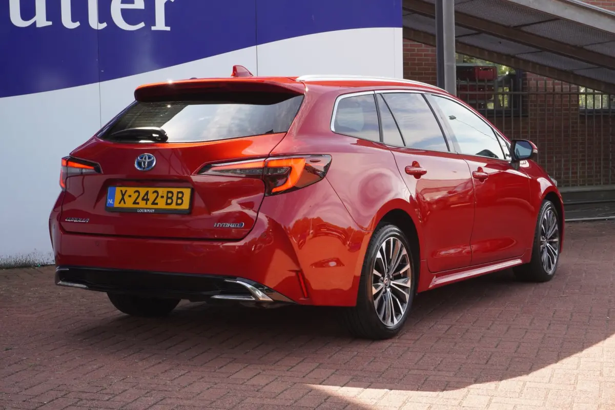 Hybrid 140 Business Plus+Led+Half-Leder+Vitrual+Navigatie+Camera+Adap-cruise+Elek-Klep+Premium-Kleur
