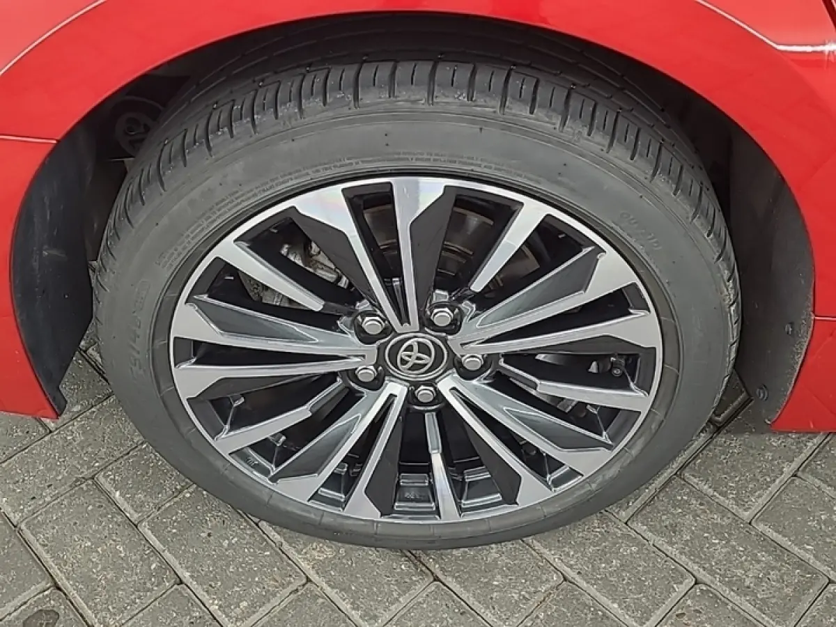 Hybrid 140 Business Plus+Led+Half-Leder+Vitrual+Navigatie+Camera+Adap-cruise+Elek-Klep+Premium-Kleur