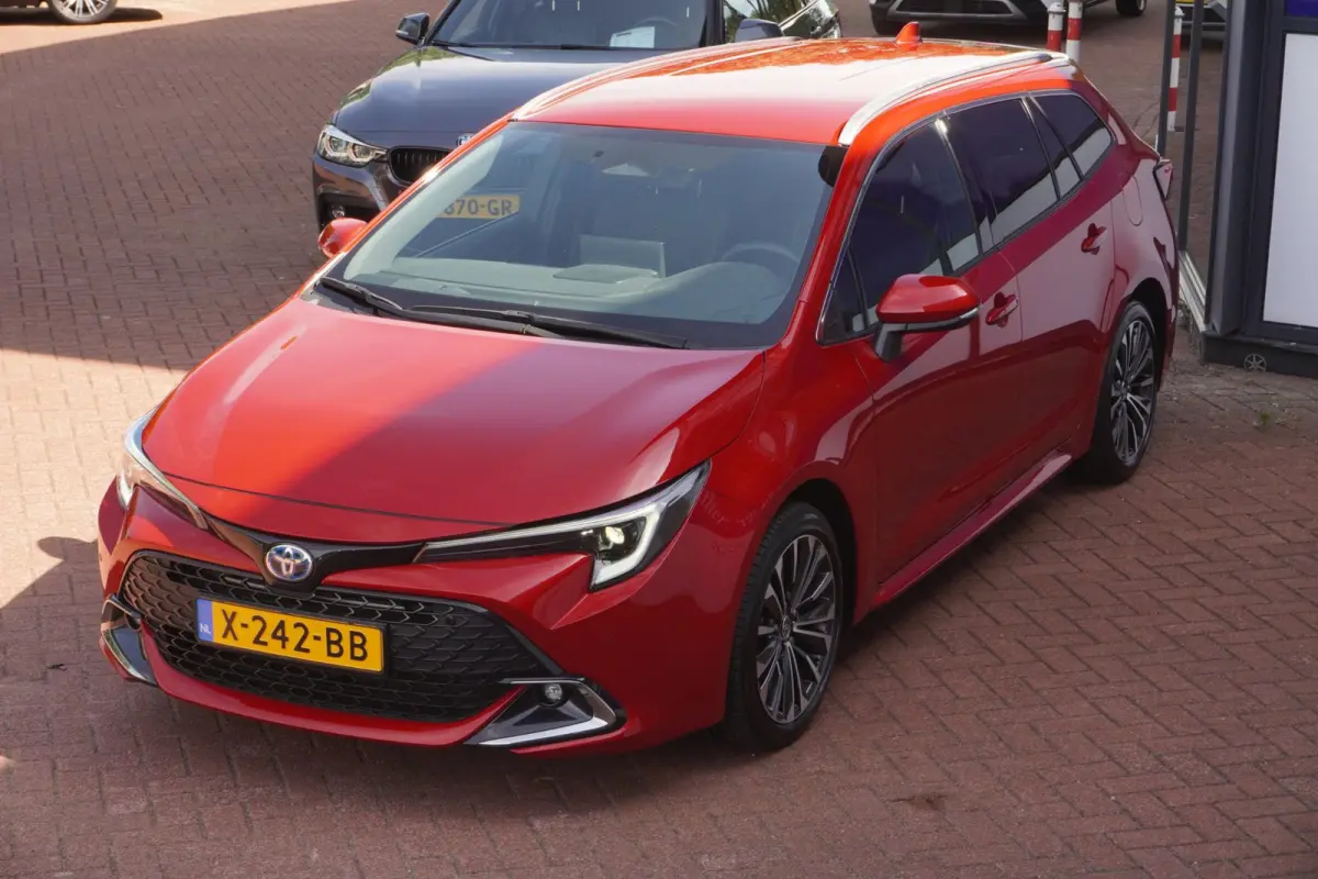 Hybrid 140 Business Plus+Led+Half-Leder+Vitrual+Navigatie+Camera+Adap-cruise+Elek-Klep+Premium-Kleur