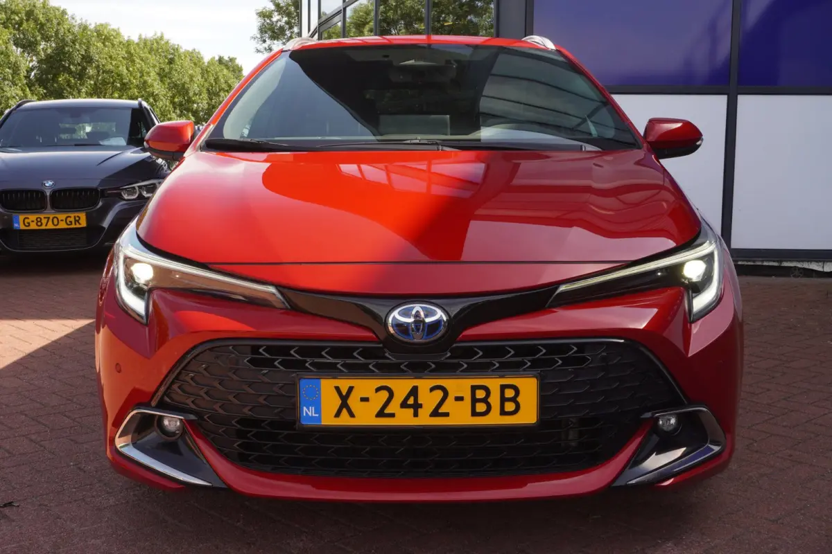 Hybrid 140 Business Plus+Led+Half-Leder+Vitrual+Navigatie+Camera+Adap-cruise+Elek-Klep+Premium-Kleur