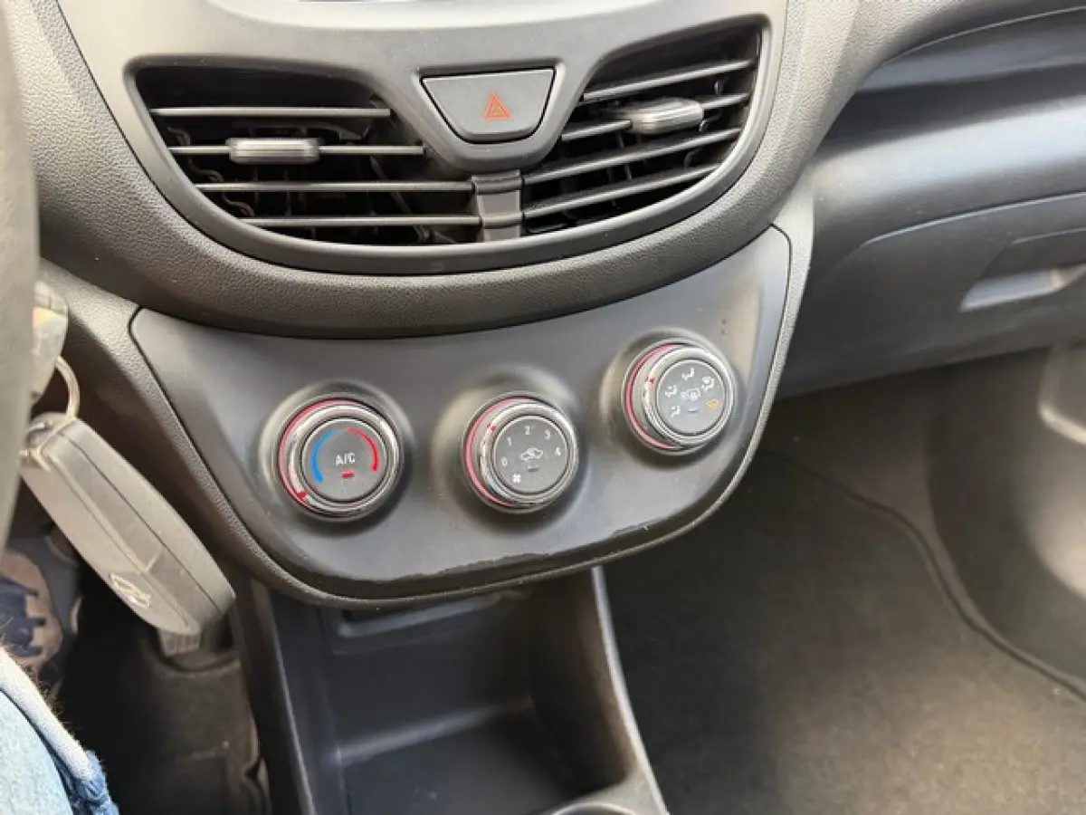 1.0 Edition met Airco, Parkeersensoren, 1e Eigenaar, Dealer onderhouden!