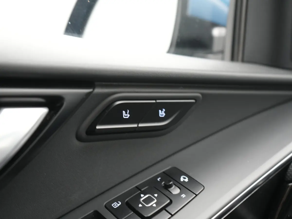 1.6 GDi ExecutiveLine PHEV 182pk Dealer O.H. | Adaptive Cruise | Head Up | Camera | Harman / Kardon | Lederen Sportstoelen Ventilatie & Memory | Keyless | Blis | Stoelen & Stuur Verwarmd | S