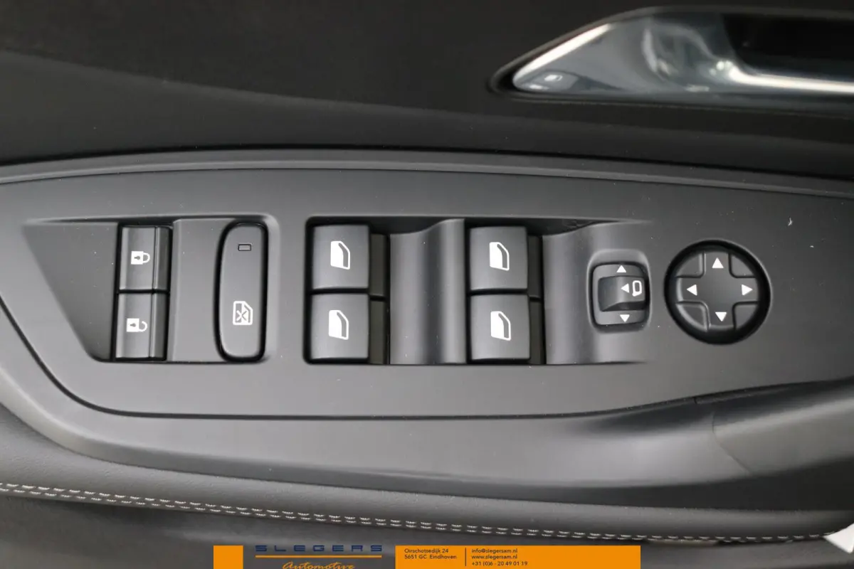 1.6 Plug-in Hybrid 195 Allure met 10000 euro voordeel