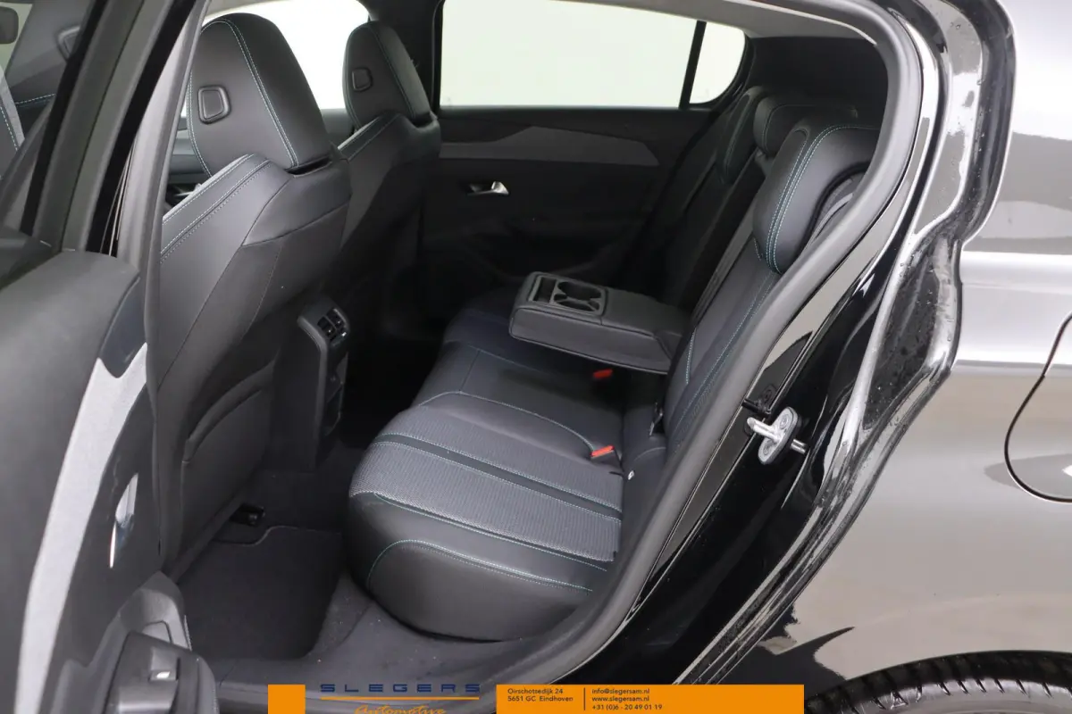 1.6 Plug-in Hybrid 195 Allure met 10000 euro voordeel
