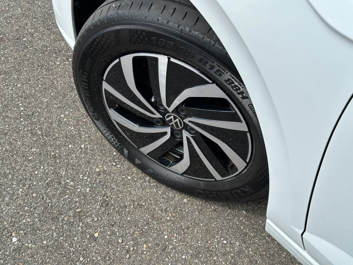 1.0 TSI 110pk DSG Life | Panoramadak | Carplay | Camera | Rijklaar incl. garantie